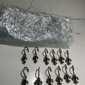 Shower set - Elegant Fleur-de-Lis Hook Set - Antique Gold